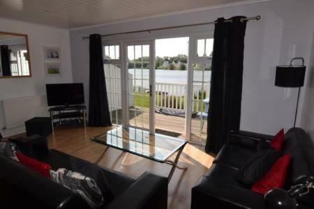 Swan Cottage Сайърънсестър Екстериор снимка